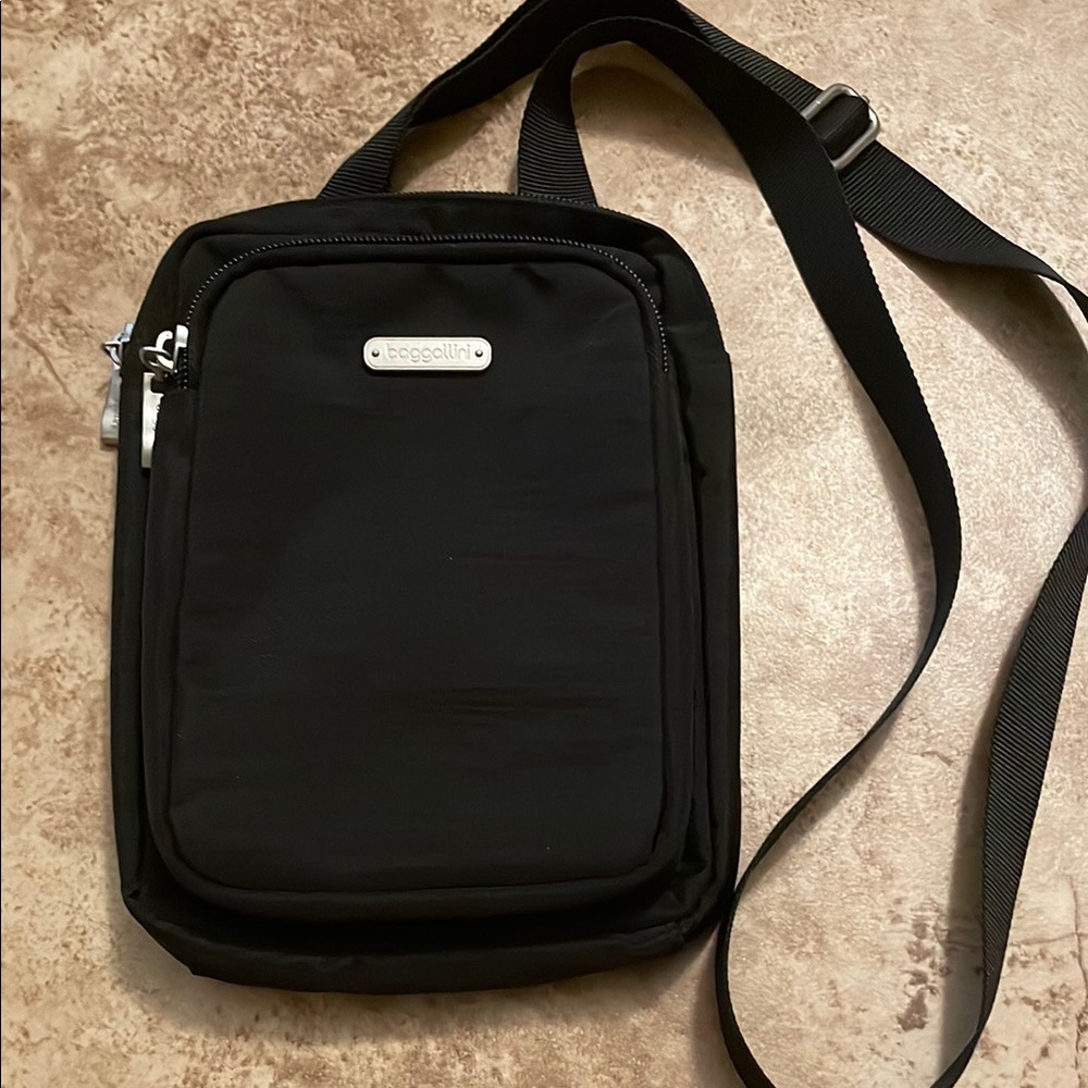 Baggallini Washable Dual Zipper Crossbody